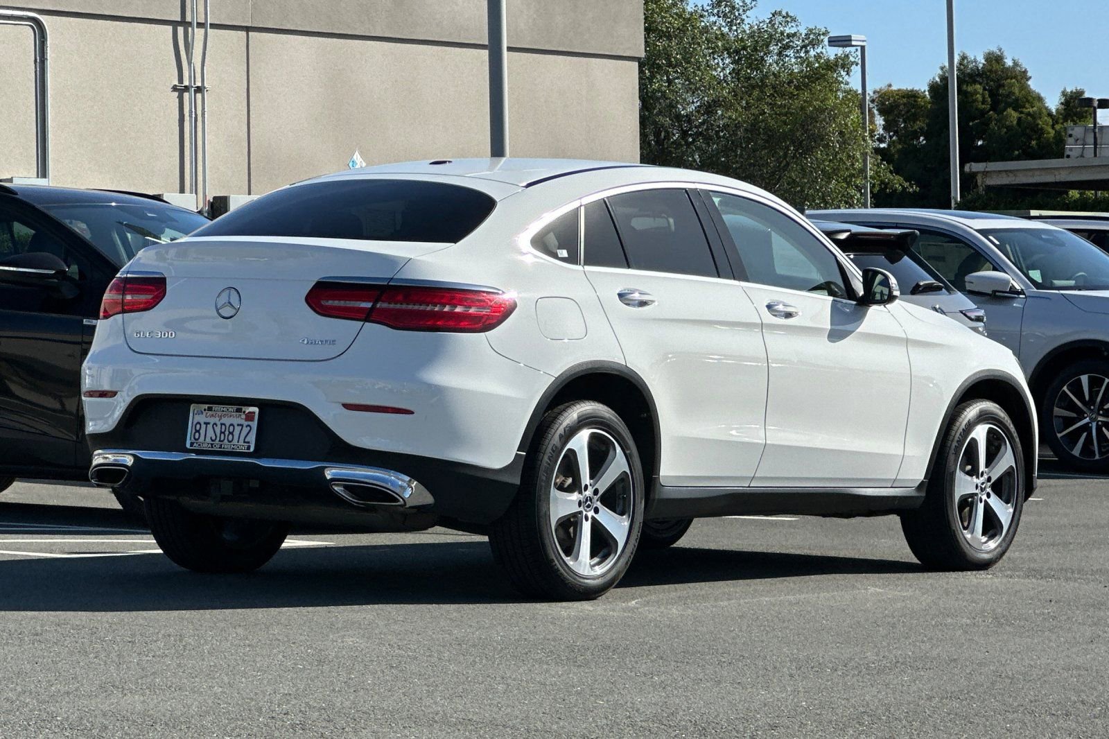 Used 2018 Mercedes-Benz GLC 300 4MATIC Coupe w/ Premium Package image 4