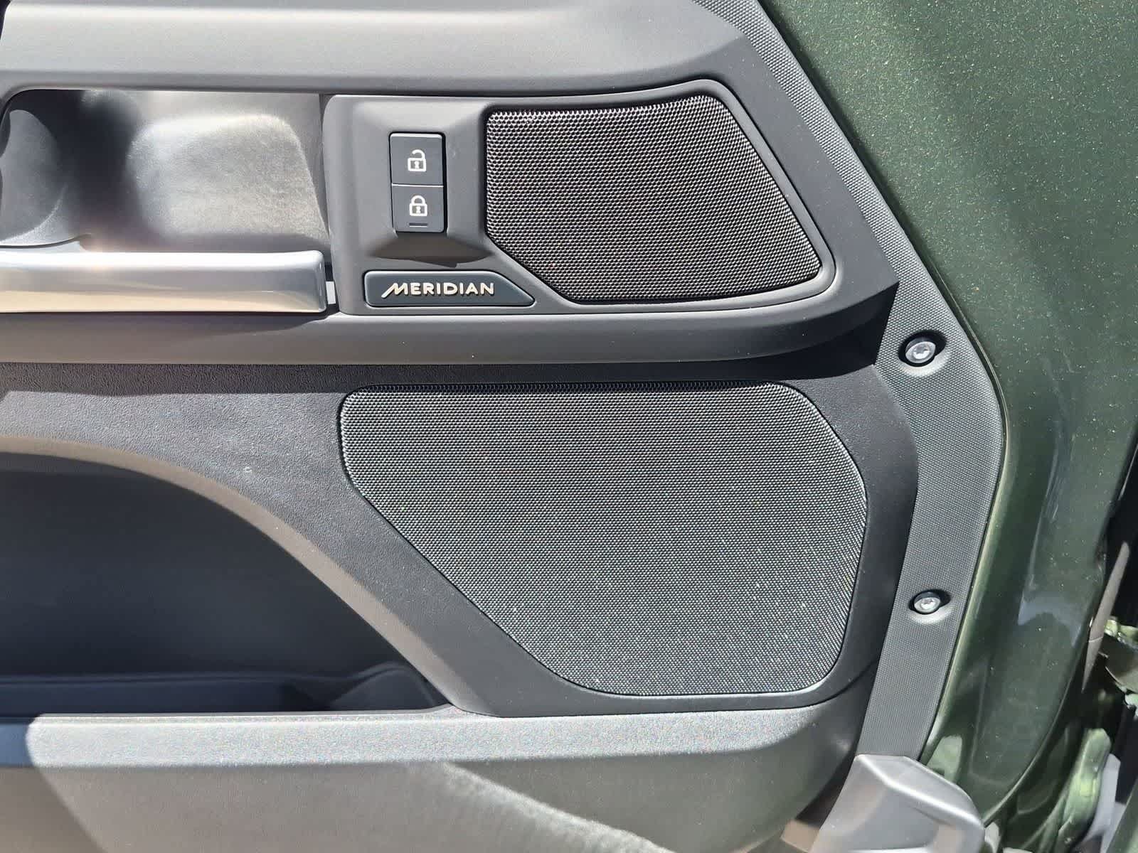 New 2026 Land Rover Defender 110 S AWD/4WD image 31