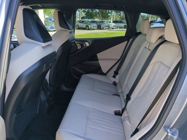 Used 2026 BMW X3 xDrive30 w/ Premium Package image 12