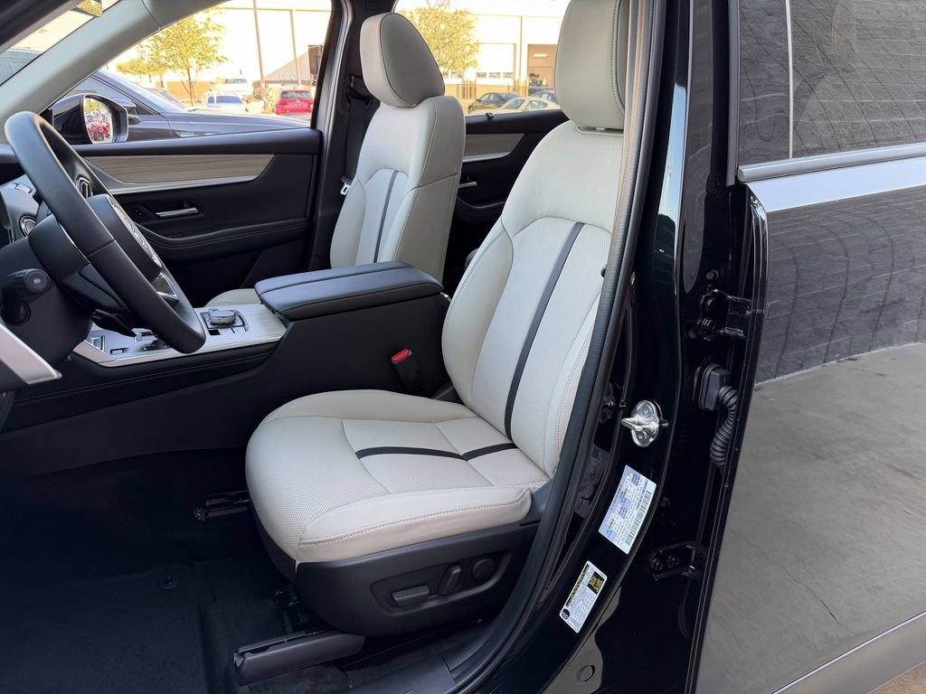 New 2025 MAZDA CX-70 Plug-In Hybrid w/ Premium Pkg image 22