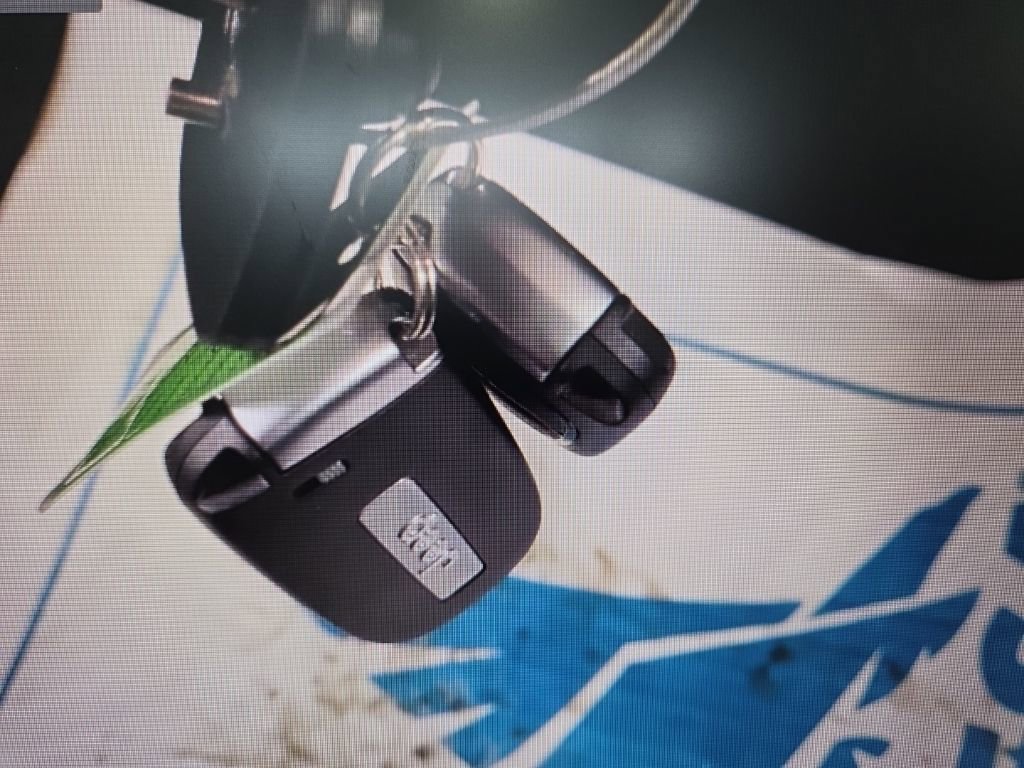 Used 2022 Jeep Cherokee Limited image 18