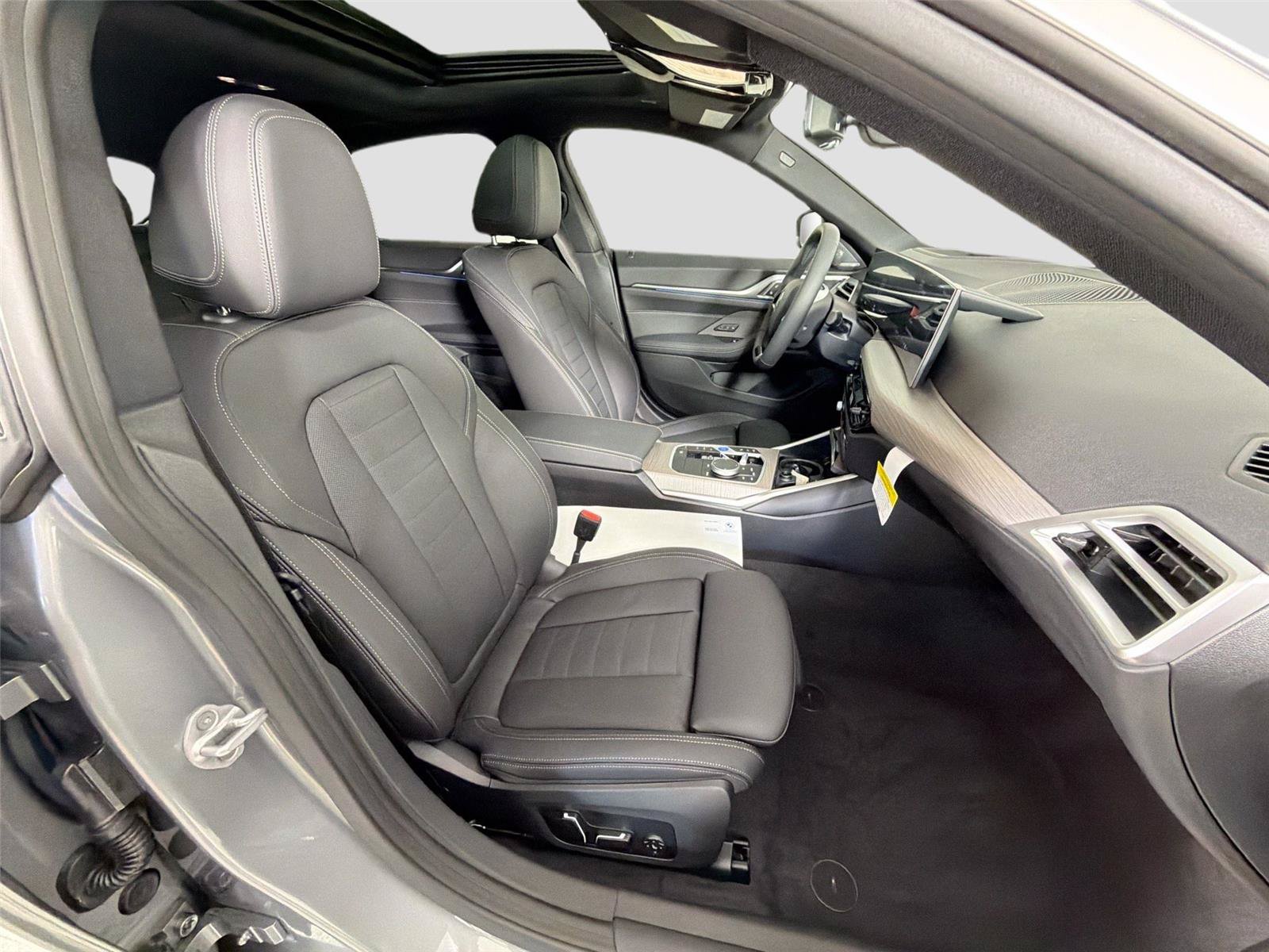 New 2026 BMW i4 eDrive40 w/ Premium Package RWD image 59