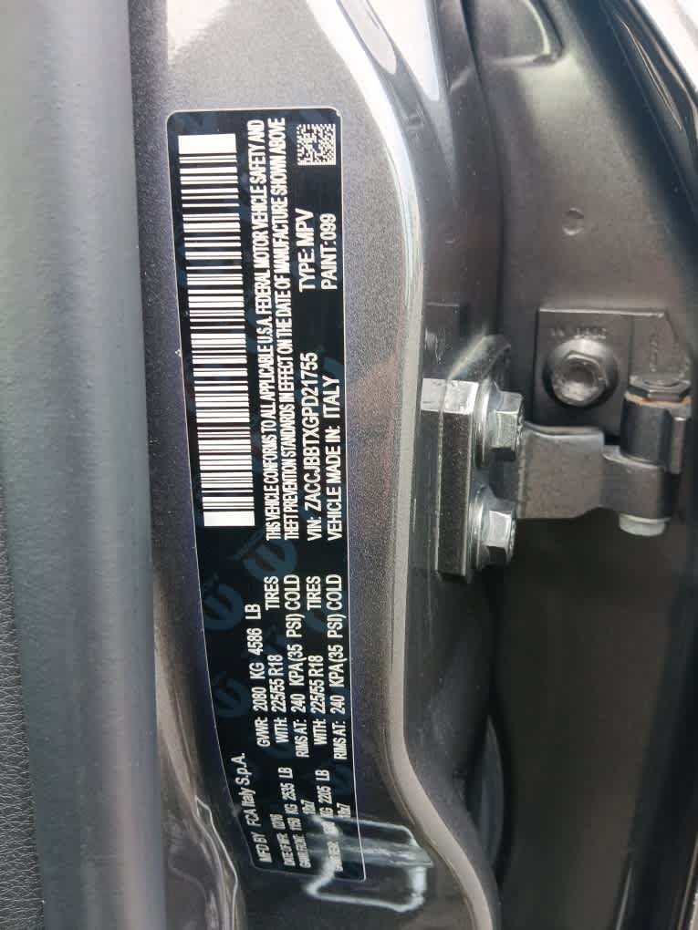 Used 2016 Jeep Renegade Latitude AWD/4WD image 31