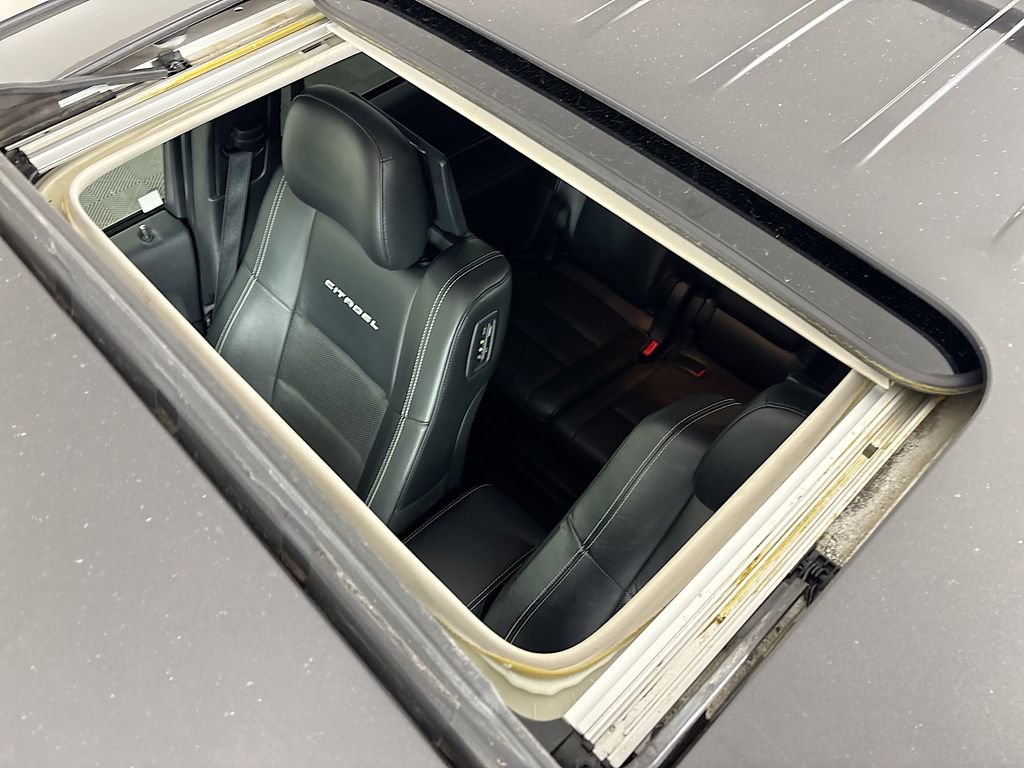 Used 2018 Dodge Durango Citadel w/ Technology Group image 25