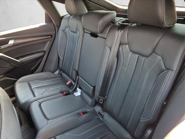 Used 2024 Audi Q5 2.0T Premium Plus w/ Premium Plus Package AWD/4WD image 18