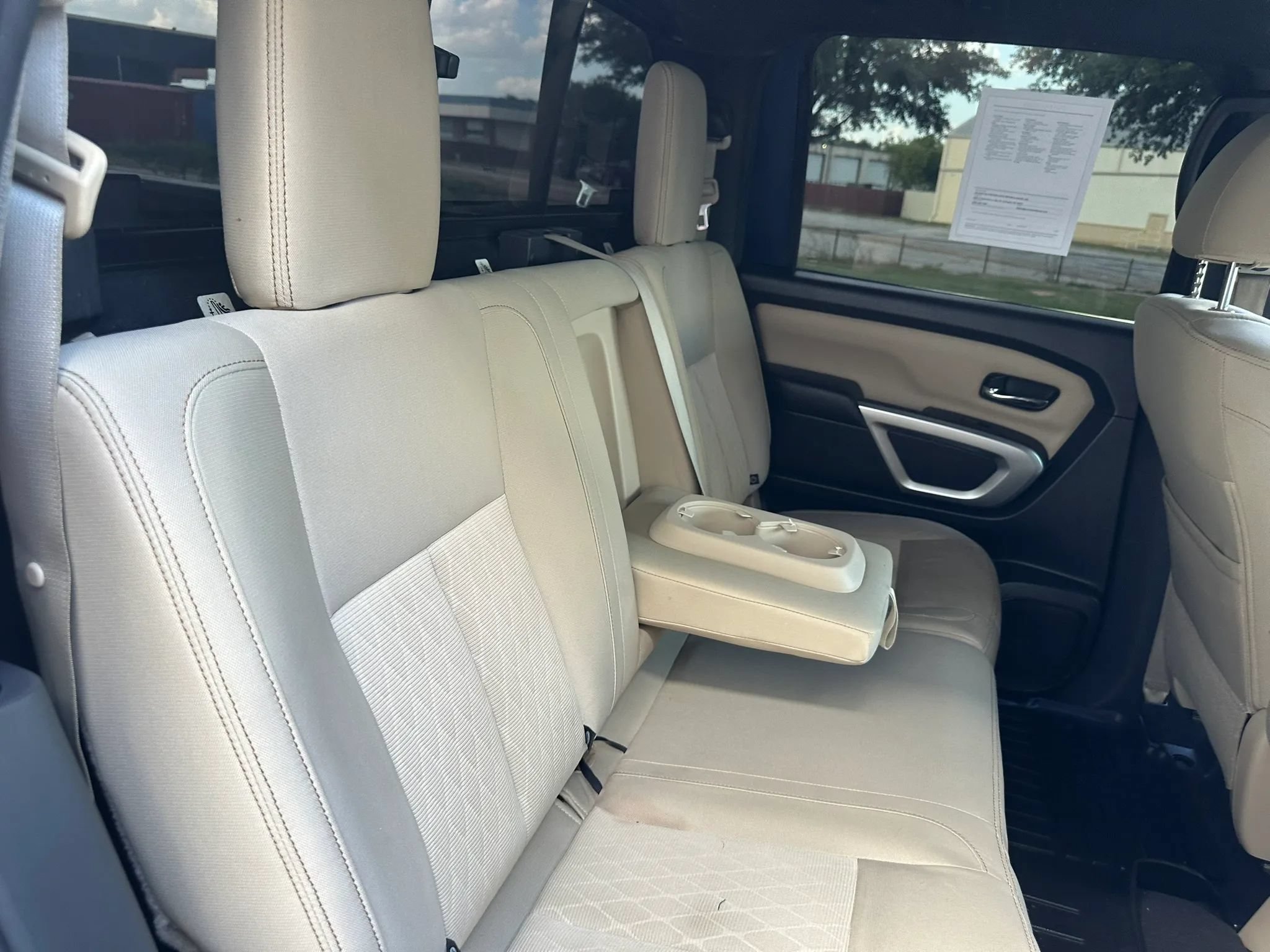 Used 2017 Nissan Titan SV AWD/4WD image 23