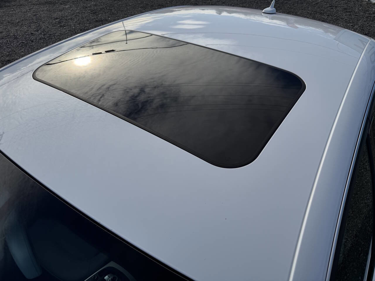 Used 2015 Audi A4 2.0T Premium Plus image 11