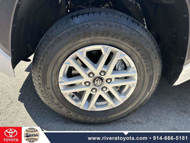 Certified 2026 Toyota Tundra SR5 AWD/4WD image 11