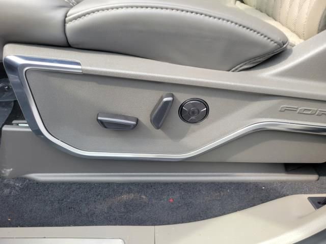 New 2026 Ford F350 4x4 Crew Cab Super Duty image 21