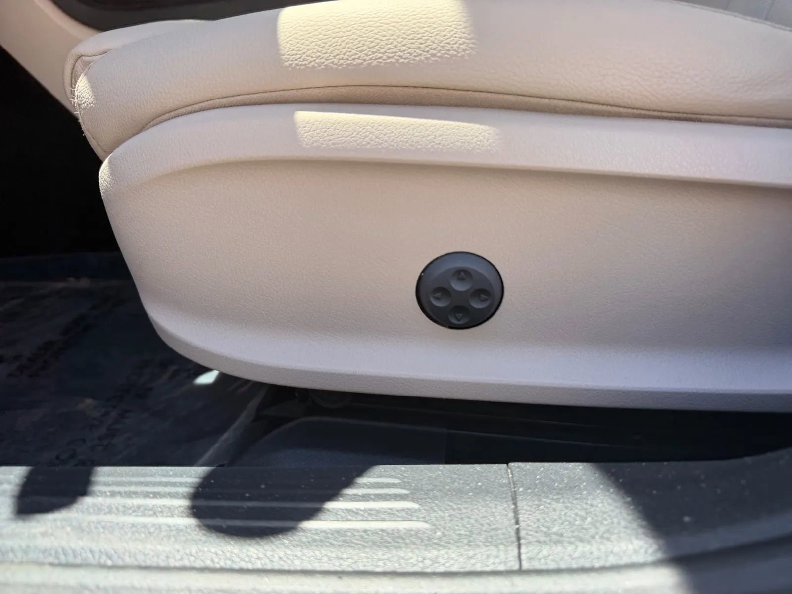 Used 2019 Mercedes-Benz A 220 4MATIC image 18