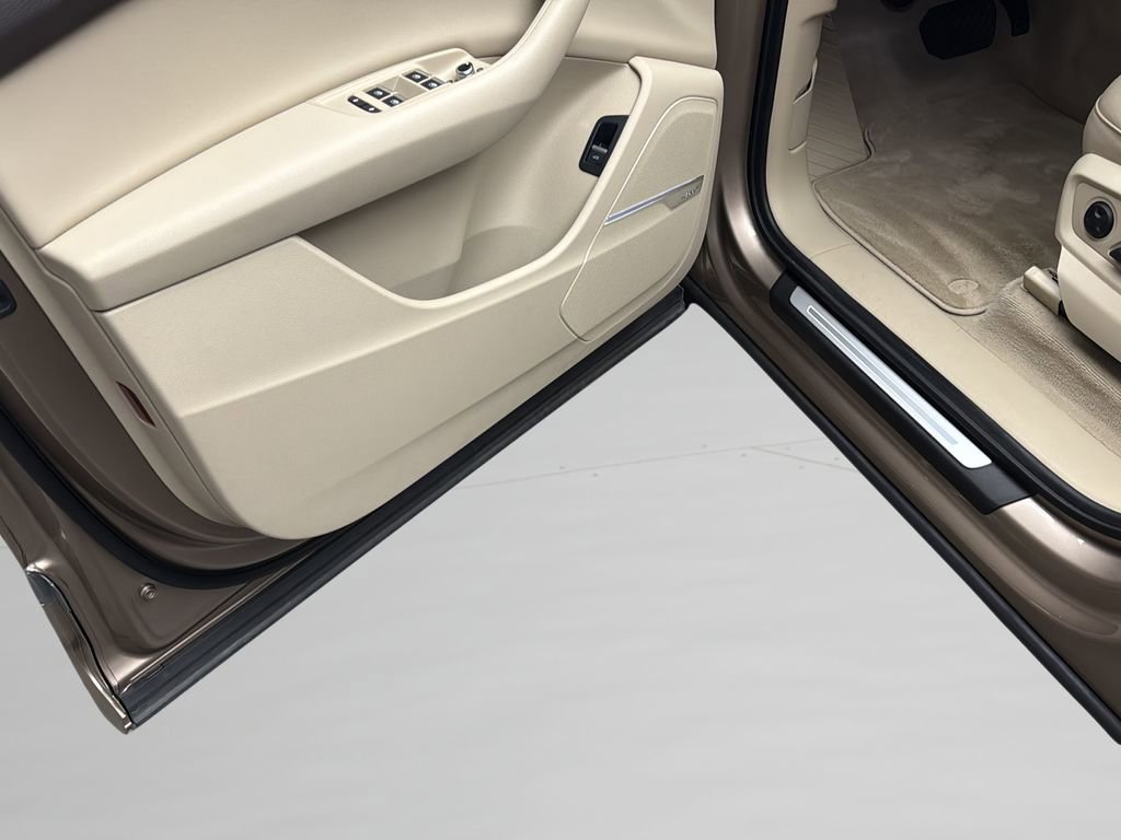 Used 2019 Audi Q7 3.0T Prestige w/ Prestige Package AWD/4WD image 11