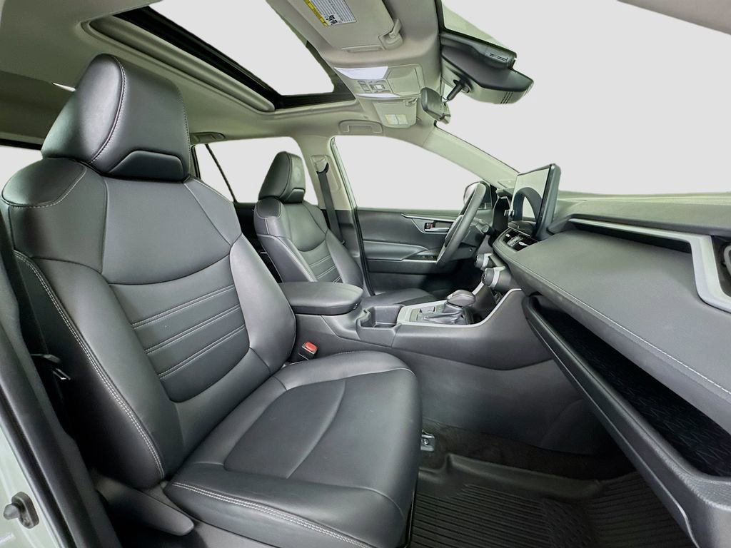 Used 2023 Toyota RAV4 XLE Premium AWD/4WD image 26