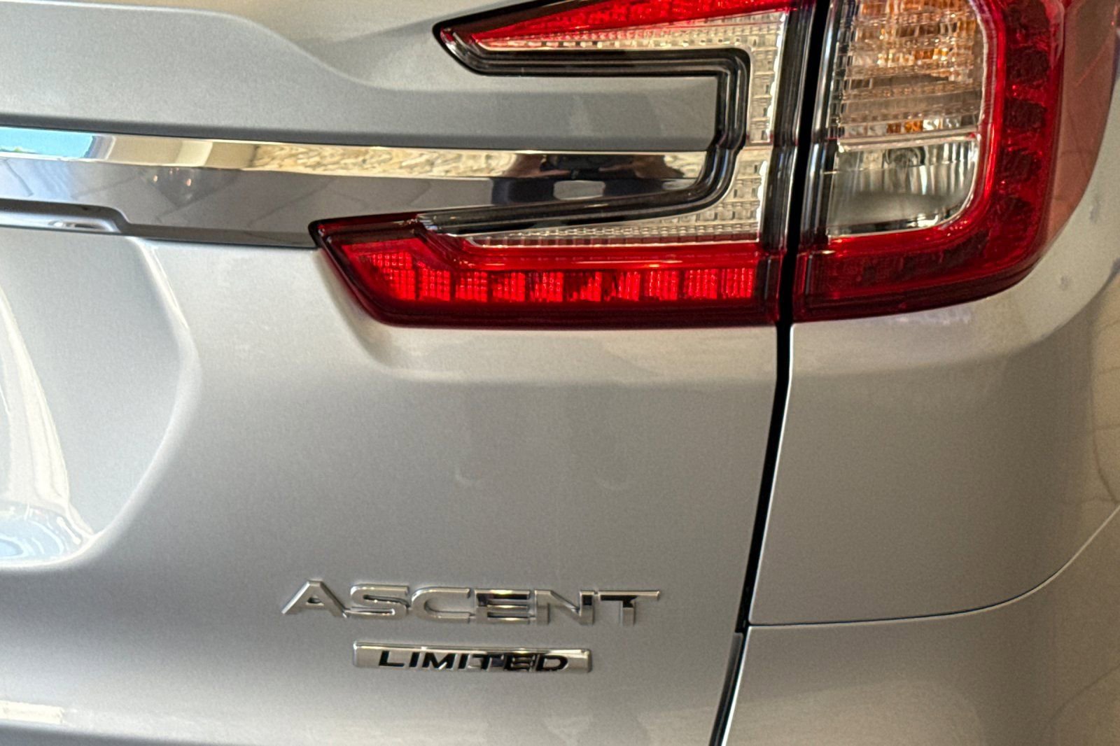 New 2026 Subaru Ascent Limited w/ Popular Package #2 image 27