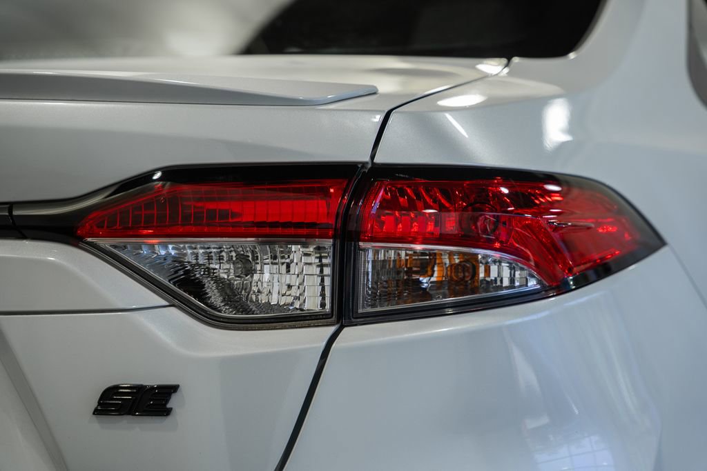 Used 2023 Toyota Corolla SE w/ Carpet Mat Package (TMS) image 6