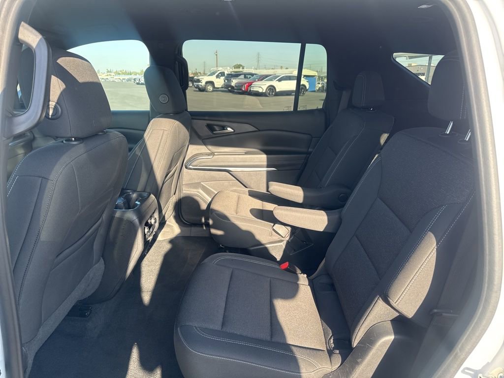 Certified 2024 Chevrolet Traverse LT image 45