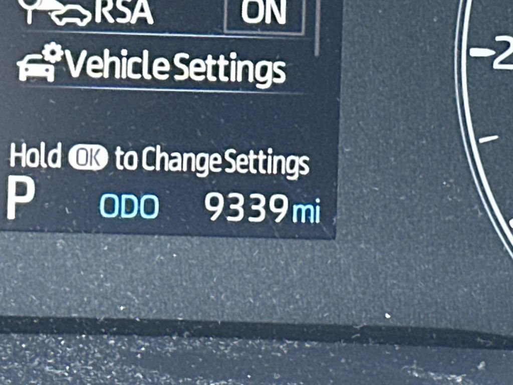 Used 2023 Toyota Corolla SE FWD image 31