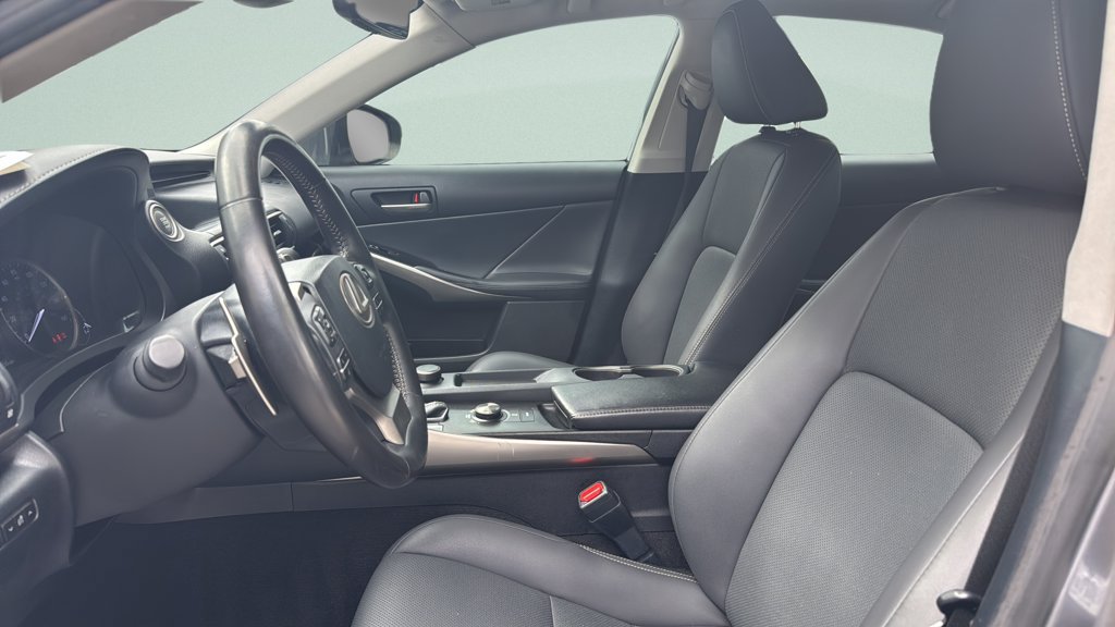 Used 2020 Lexus IS 300 w/ Accessory Package 2 RWD image 9