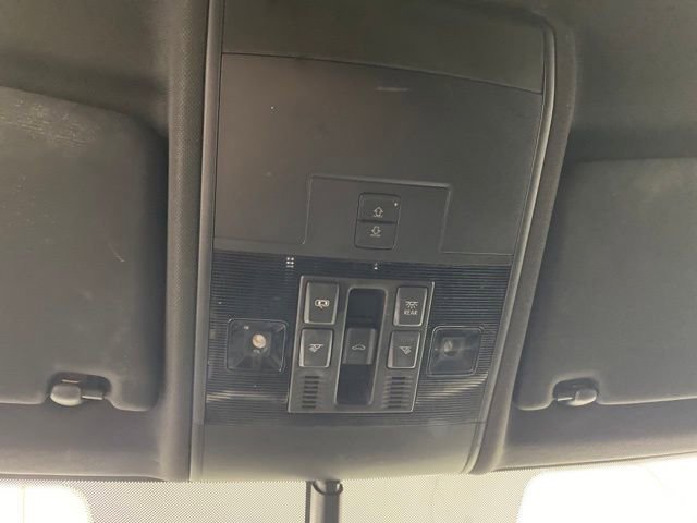 Used 2021 Volkswagen Atlas Cross Sport SEL image 24