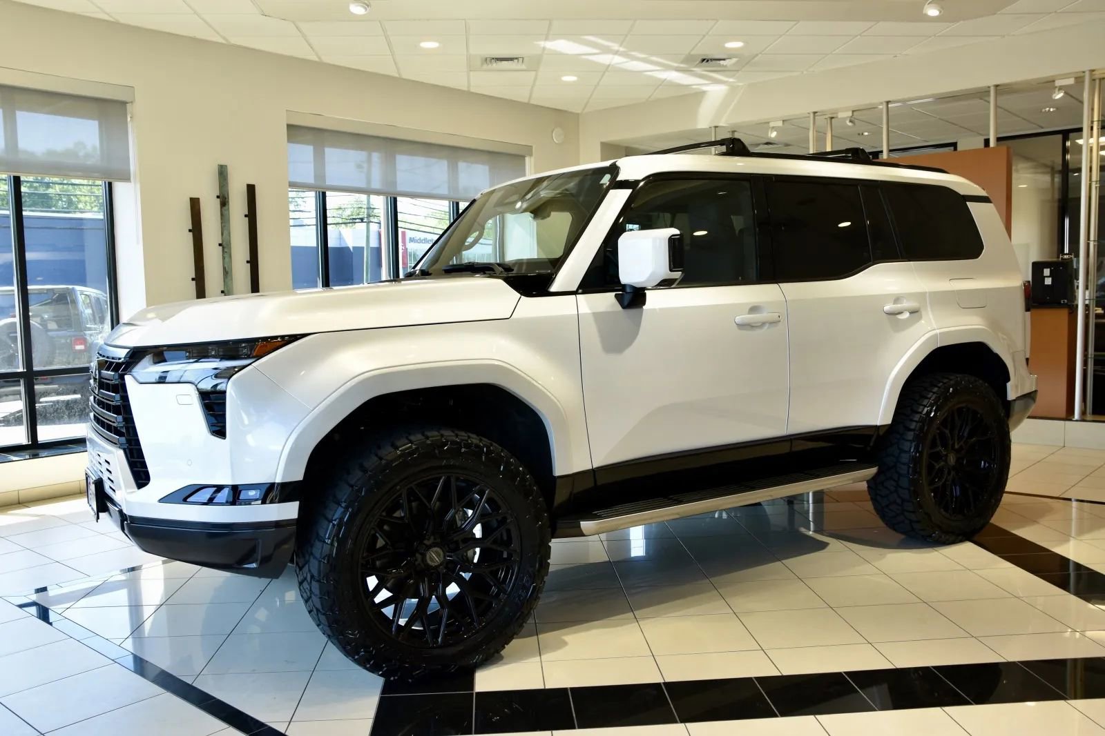 Used 2024 Lexus GX 550 w/ Accessory Package (Z1) image 3