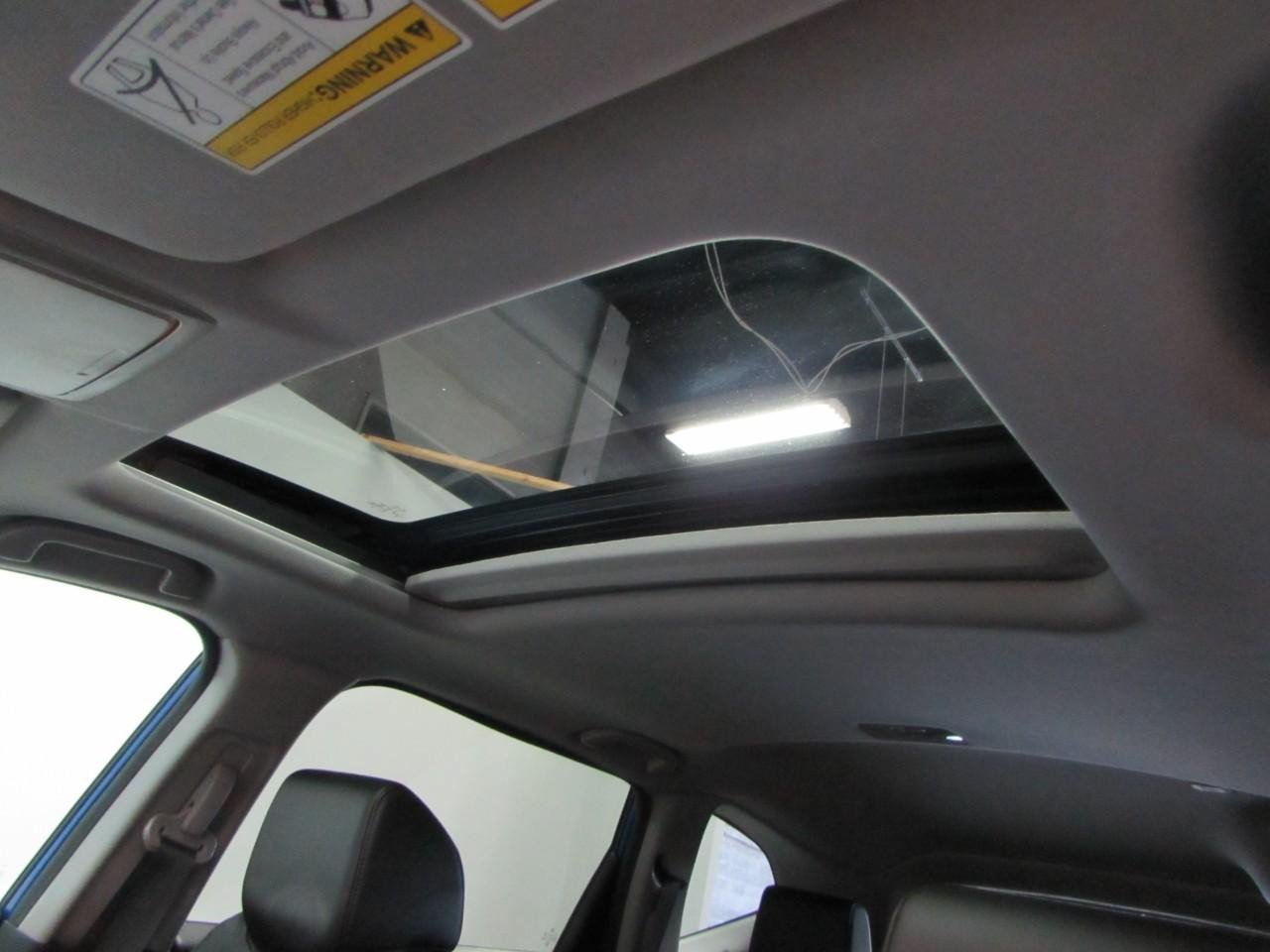 Used 2025 Chevrolet Traverse LT AWD/4WD image 35