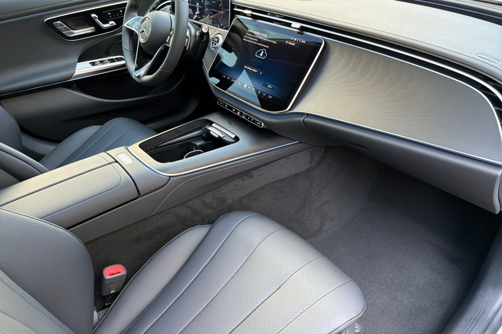 New 2026 Mercedes-Benz E 350 Sedan image 14