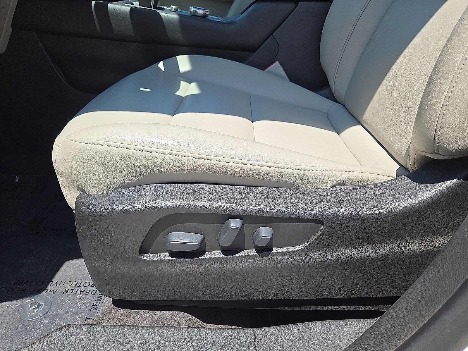 Used 2019 Cadillac XT4 Luxury FWD image 24