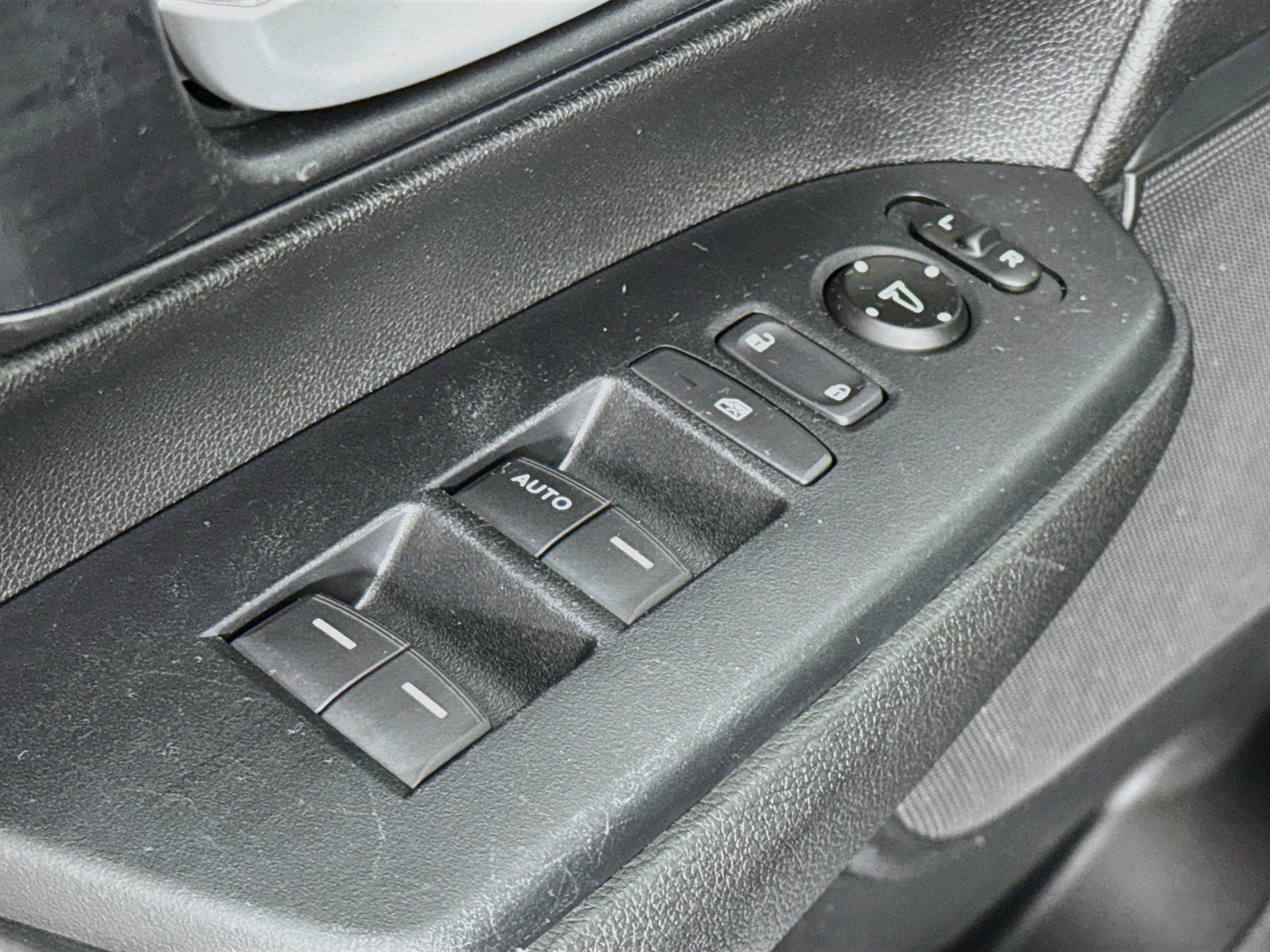 Certified 2020 Honda CR-V LX image 17