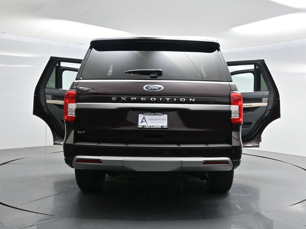Used 2024 Ford Expedition XLT RWD image 46