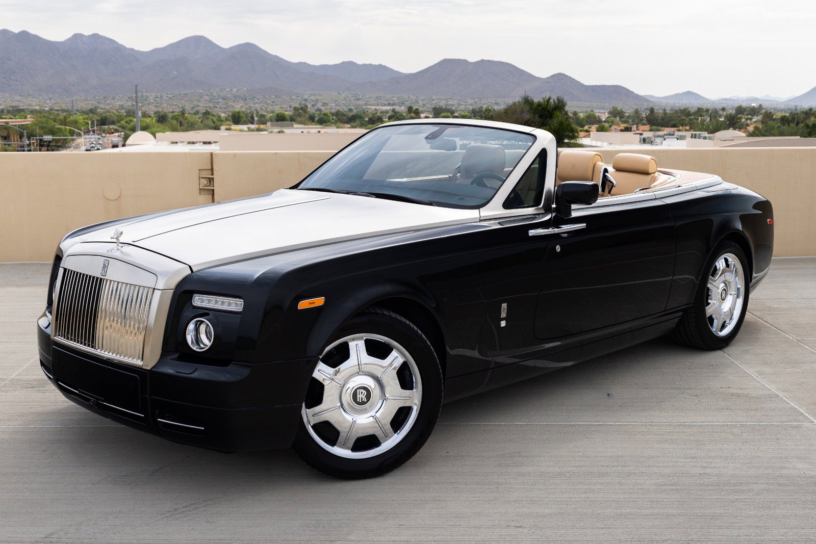 Used 2009 Rolls-Royce Phantom Drophead Coupe RWD image 11