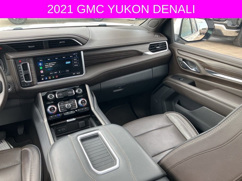 Used 2021 GMC Yukon Denali w/ Denali Premium Package image 20