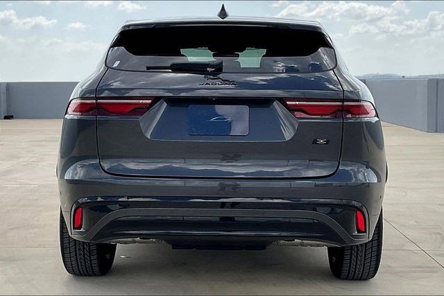 New 2026 Jaguar F-PACE R-Dynamic S image 4