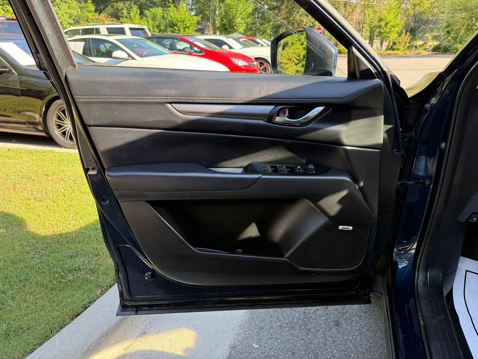 Used 2018 MAZDA CX-5 Touring w/ Preferred Equipment Package AWD/4WD image 15