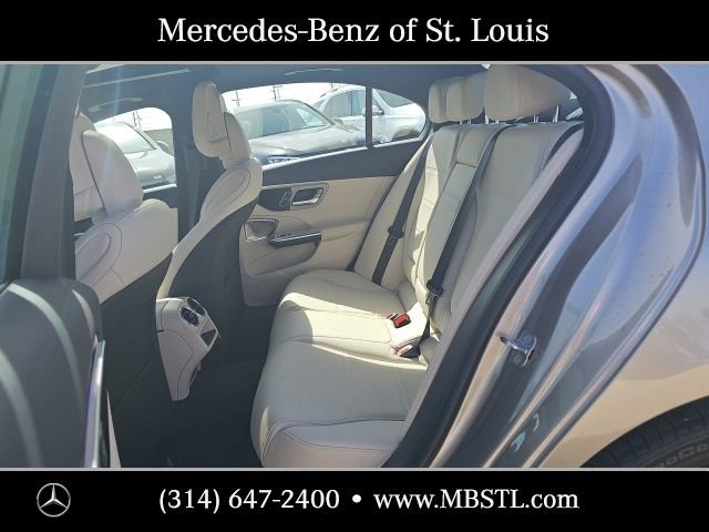 Used 2024 Mercedes-Benz C 300 Sedan image 9