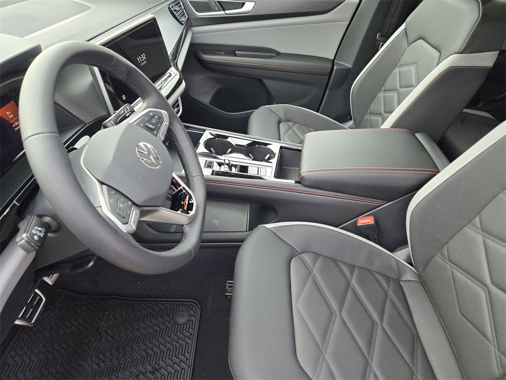 New 2026 Volkswagen Atlas Peak Edition image 11