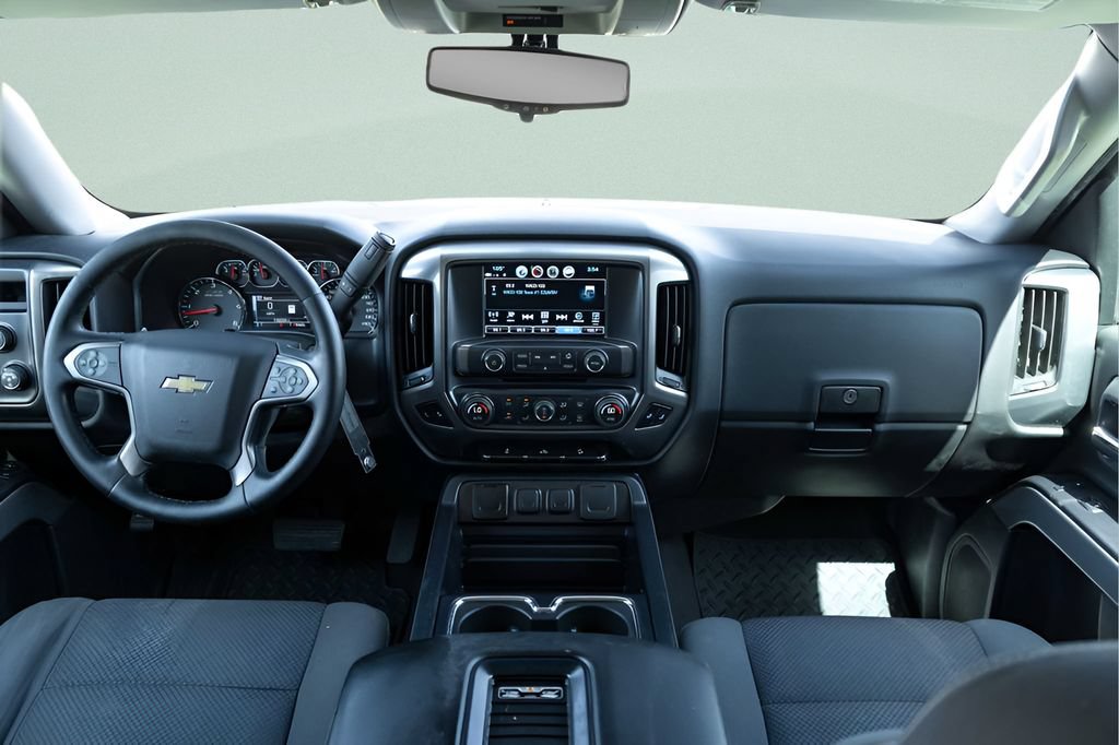 Used 2018 Chevrolet Silverado 1500 LT w/ Texas Edition AWD/4WD image 16