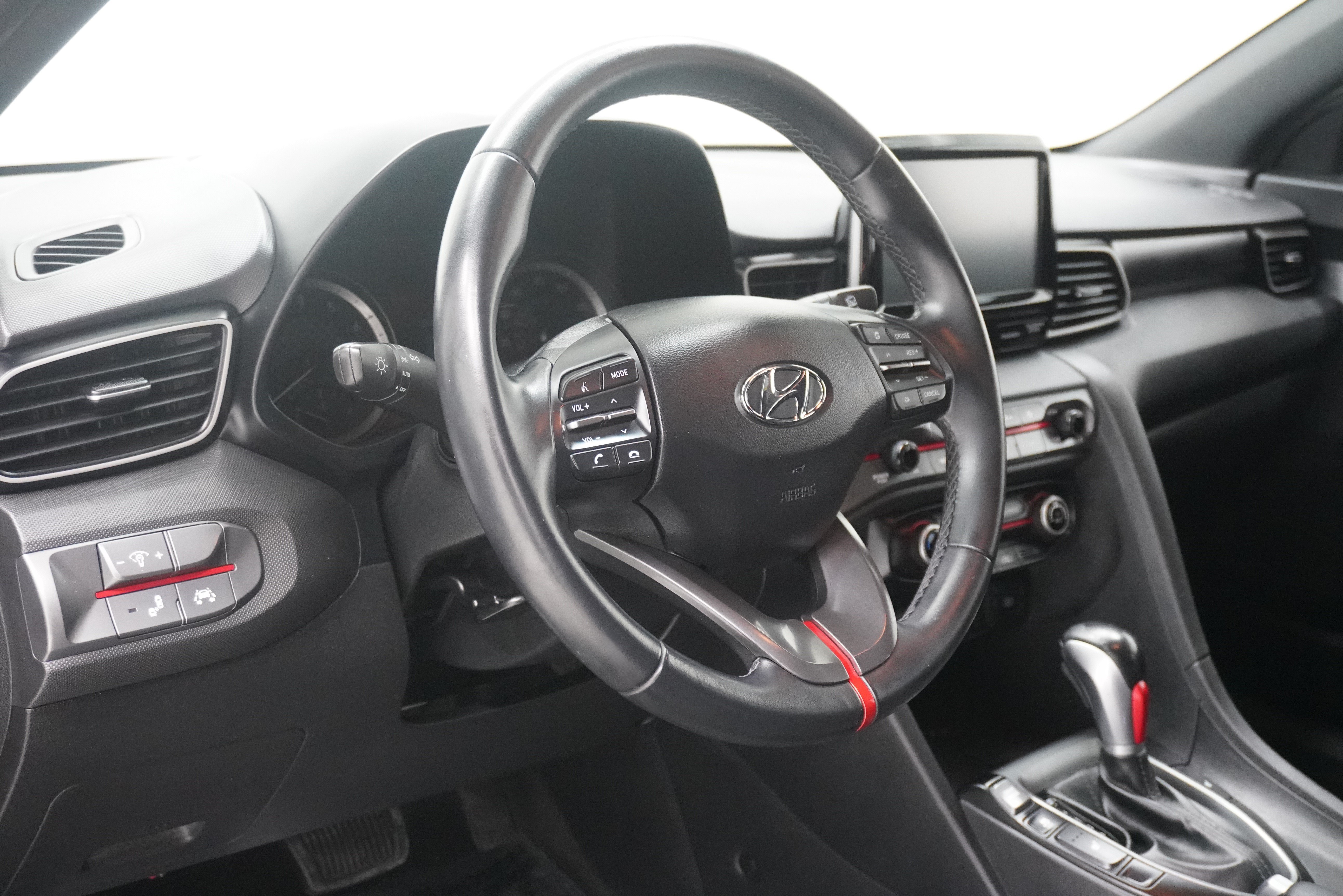 Used 2020 Hyundai Veloster 2.0 Premium FWD image 10