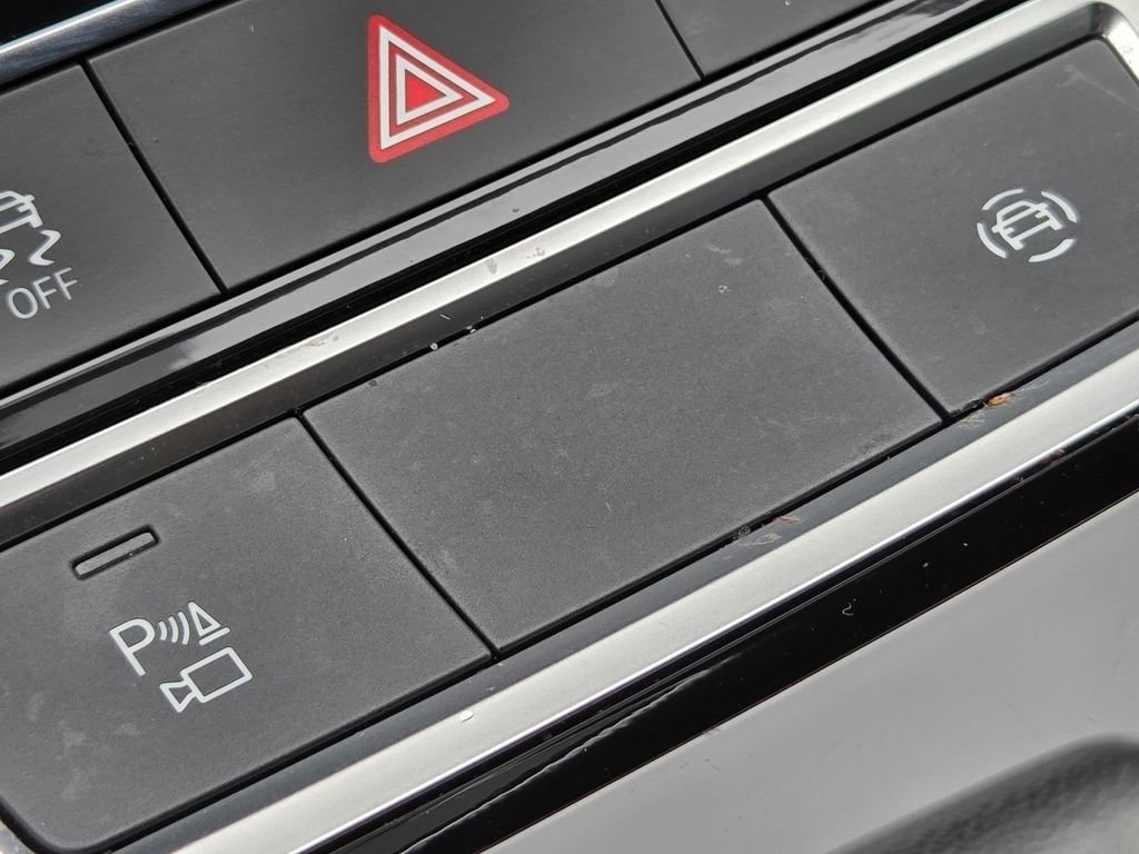 Used 2023 Audi Q7 2.0T Premium Plus AWD/4WD image 15
