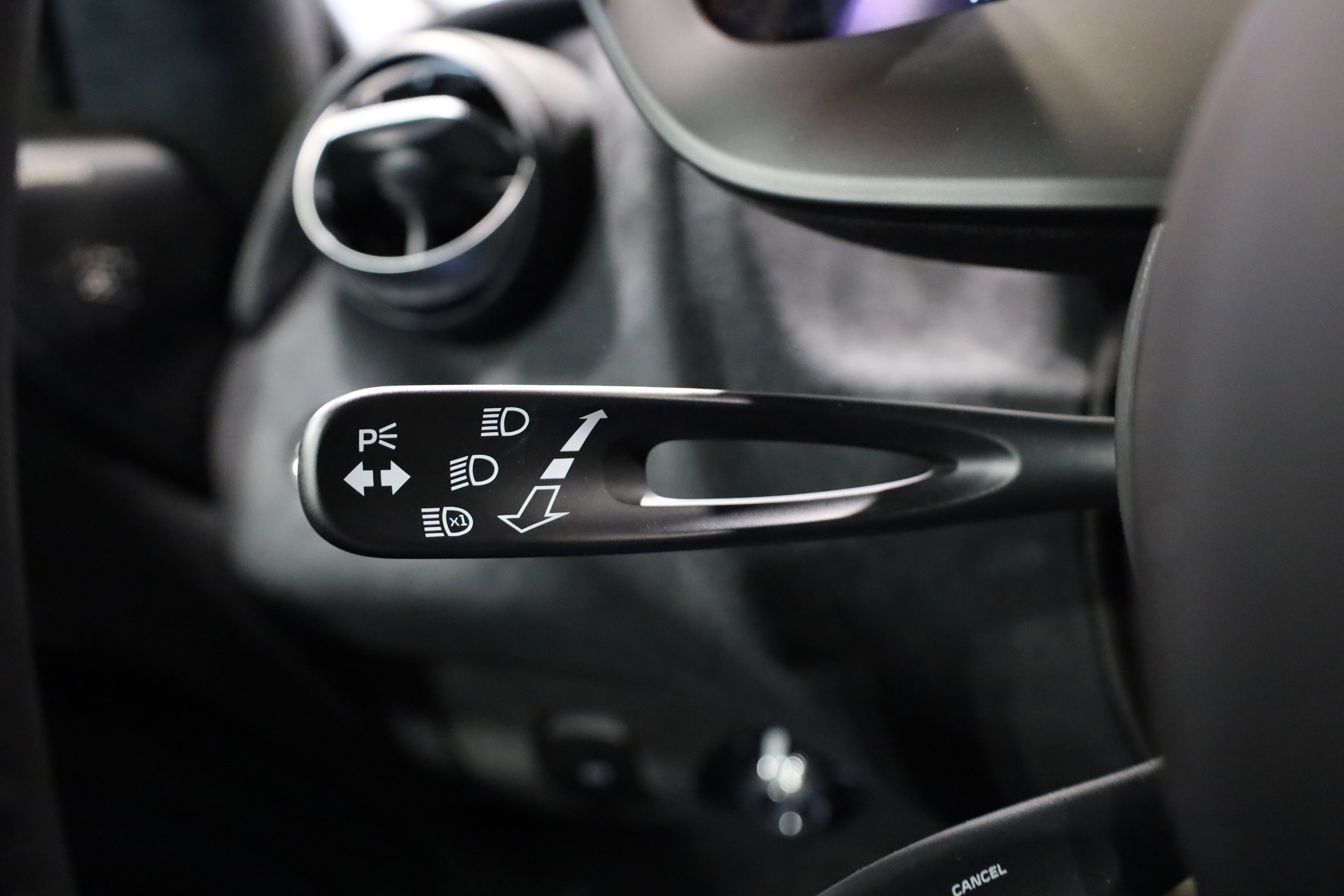 Used 2025 McLaren 750S image 25