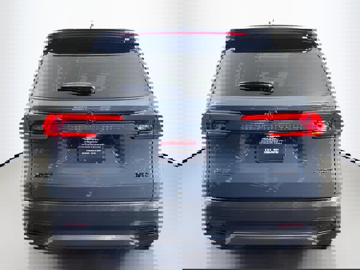 Used 2024 Toyota Grand Highlander XLE image 6