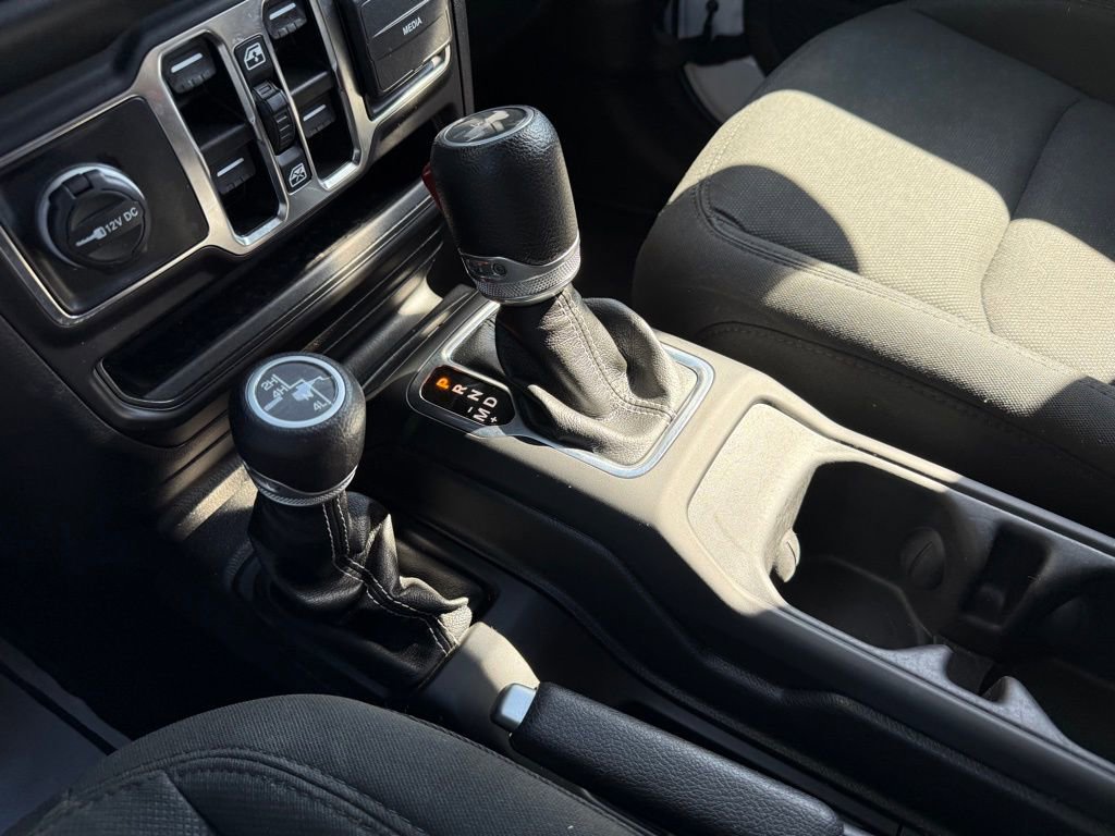 Used 2023 Jeep Wrangler Sahara image 36