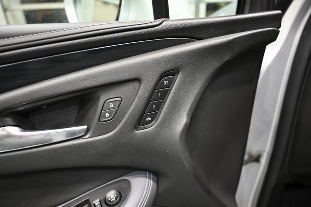 Used 2019 Buick Envision Essence image 25