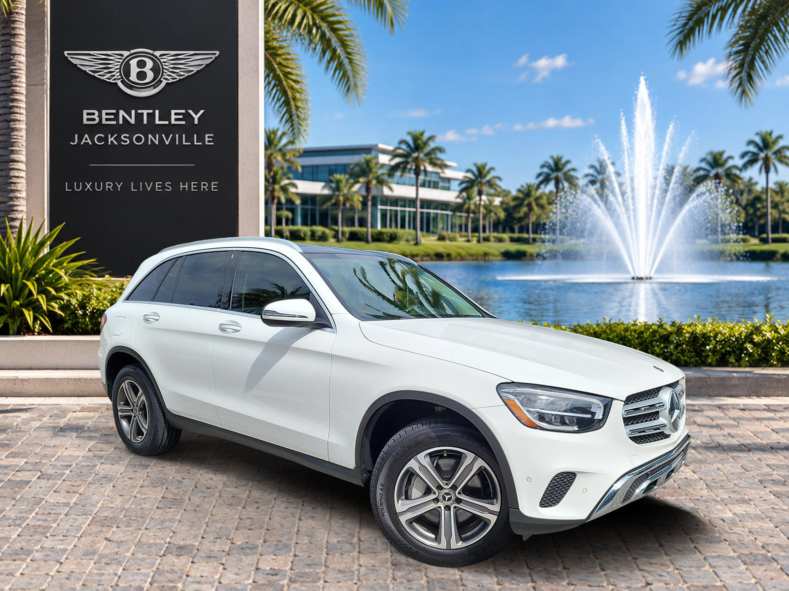 Used 2021 Mercedes-Benz GLC 300 w/ Premium Package image 1