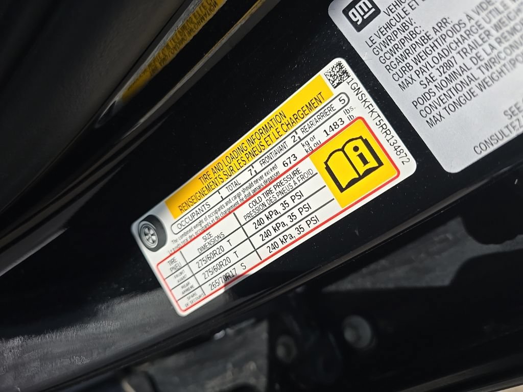 Used 2024 Chevrolet Suburban Premier AWD/4WD image 17