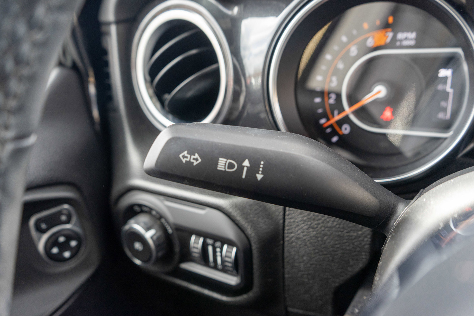 Used 2022 Jeep Wrangler Unlimited Sahara image 26