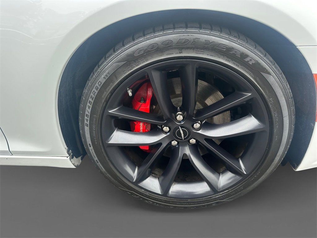 Certified 2023 Chrysler 300 C image 16