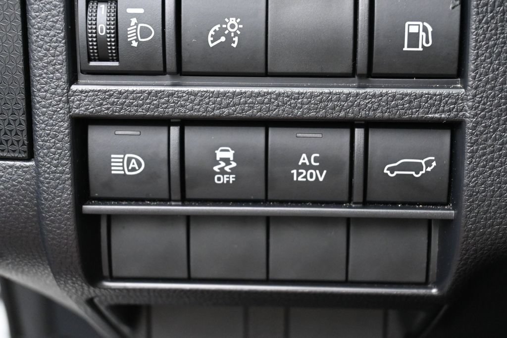 Used 2025 Toyota 4Runner Limited AWD/4WD image 16