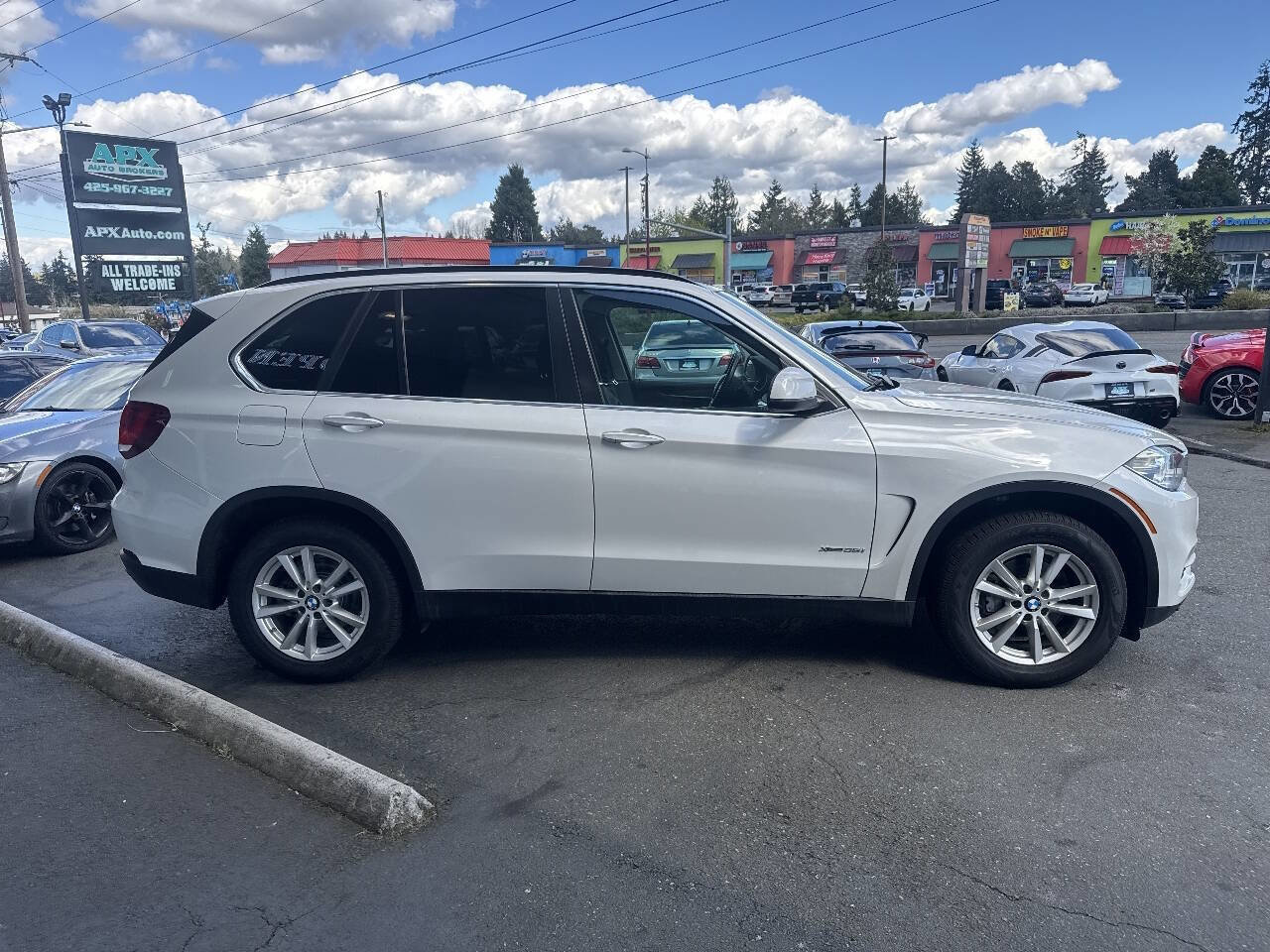 Used 2015 BMW X5 xDrive35i image 10
