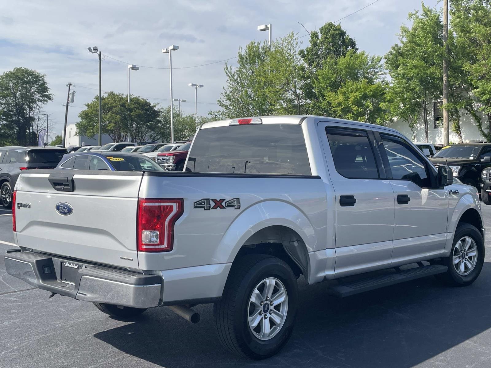 Used 2015 Ford F150 XLT image 7