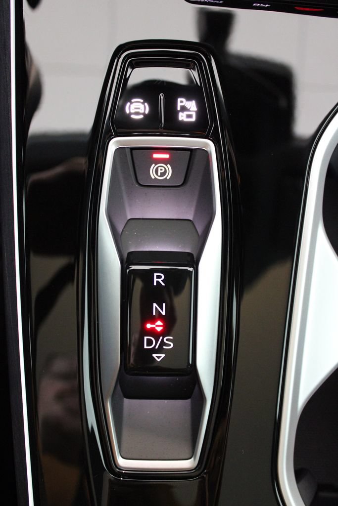 New 2026 Audi A6 Premium Plus AWD/4WD image 14