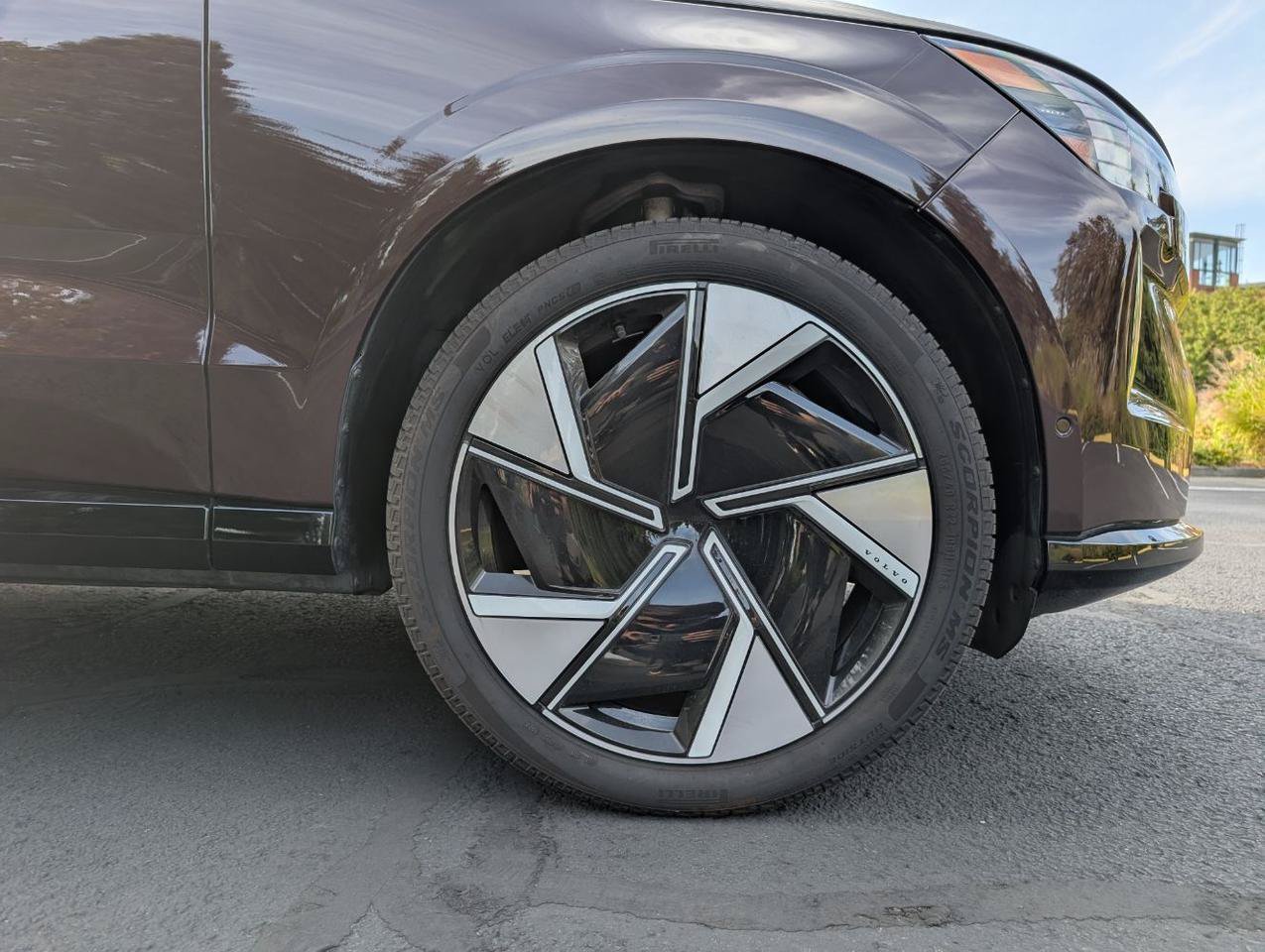 Used 2025 Volvo EX90 Ultra AWD/4WD image 28